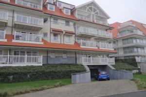Apartment in Nieuwpoort for 6 Persons, Ньивпорт