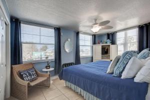 Clearwater Beach Suites 201 2 Bedroom Condo by Redawning, Клируотер Бич