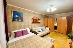 Комфортные апартаменты на улице Серпуховская, Москва