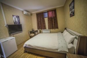 Hirmas Hotel, Тбилиси