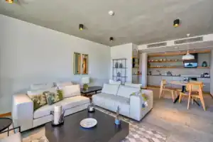 G Beyond Apartments & Villas, Ялыкавак