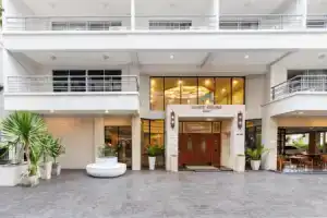 Sandy Spring Hotel, Паттайя