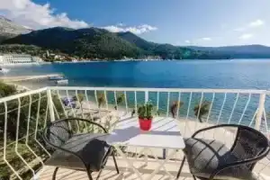 Two-Bedroom Apartment Slano with Sea view 02, Слано