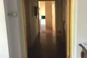 Al Poggio, Оменья