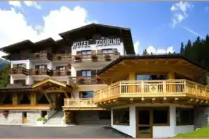 Hotel «Touring», Мадонна-ди-Кампильо
