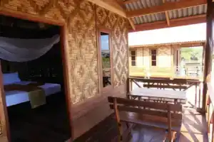 Отель «Ban Ban Bangalow», Ко-Джум