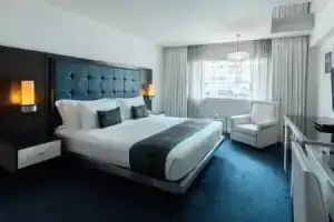 Dream Hotel Bangkok - Sha Extra Plus Certified, Бангкок