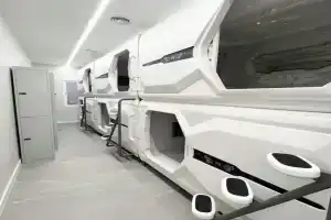 Hostel Space Capsule, Мадрид