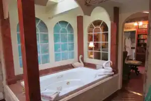 Отель «Serenity Inn», Ньюпорт