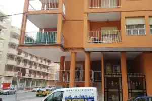 Apartment Ideally Located Between The Sea The City Center, Торревьеха