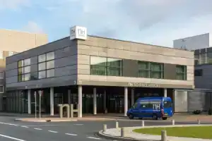 Отель «NH Amsterdam Schiphol Airport», Хоофддорп