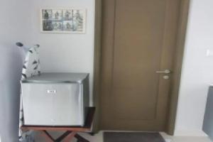 Luxury Suite 1BR Taman Anggrek Residences, Джакарта