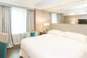 Sheraton Bucharest, Бухарест