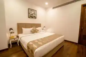 Nesta Hotel Saigon Central-Formerly Saigon Princess Hotel, Хошимин