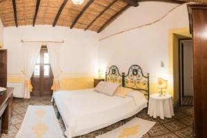 Hotel «Anticos Palathos», Орозеи