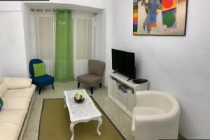 Perfect Space to Relax 3 Bedroom Apartment with Balcony E2EV, Аликанте