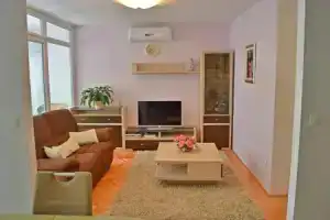 Beach apartment Ivanka in Omis, Омис