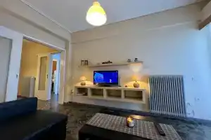 Loutraki Sunset Apartment, Лутраки