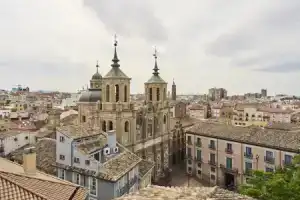 Отель «Catalonia El Pilar», Сарагоса