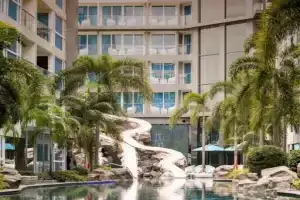 Centara Azure Hotel Pattaya, Паттайя