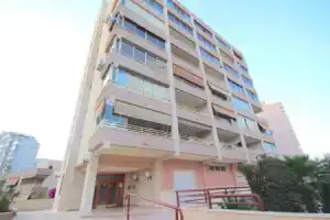 Apartment With one Bedroom in Benidorm, With Wonderful sea View, Pool, Бенидорм