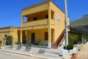 Гостевой дом «Case Vacanza Loria», Кастеллуццо