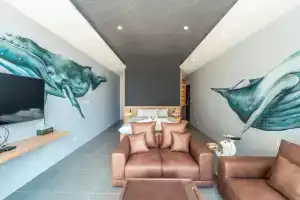 Merbrisa Rayong 4BR - Ao khai beachfront, Мае Пим