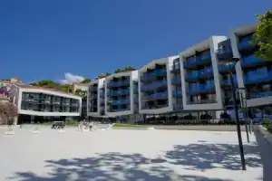 Hotel «Mlini», Млини