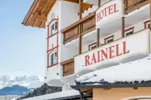 Alpenhotel Rainell, Ортизеи