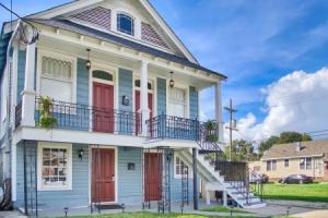 Spacious 3br/2ba in Uptown Nola w/ Yard by Domio, Новый Орлеан