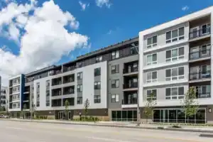 CozySuites at East Washington, Индианаполис