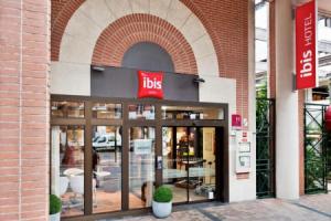 Отель «ibis Lille Centre Gares», Лилль