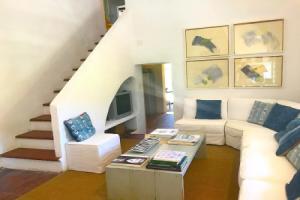 Porto Ercole Tuscany Coast Classic Charm in Fabulous 18th c Farmhouse now Chic Designer Villa w P, Порто-Эрколе