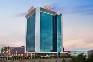 Отель «Ramada by Wyndham Sivas», Сивас
