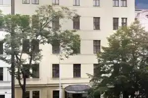 Hotel «Lunik», Прага