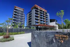 Balcony Seaside Sriracha Hotel & Serviced, Сри Рача