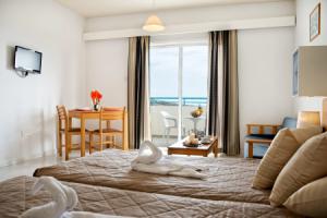 Sunny Hill Hotel Apartments, Хлорака