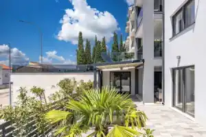 Spacious Pool Apartment Crikvenica, Цриквеница