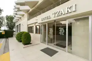 Tzaki hotel & restaurant Patras, Патры
