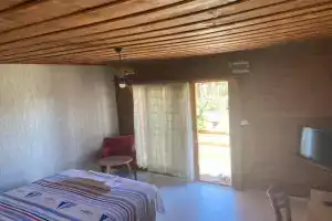 Cozy Tiny House With Shared Pool in Bodrum, Битез