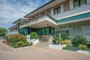 Hotel «Aquila D'Oro Desenzano», Десензано-дель-Гарда