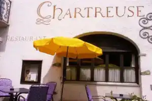 Italian Lifestyle Hotel & Osteria Chartreuse, Тун