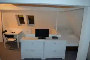 AB Apartment 34, Штутгарт