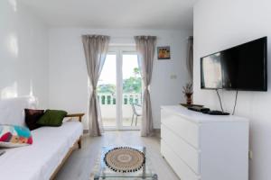 Apartment Ileana in Banjol - island Rab, Раб