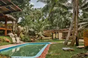 Domaine Desaubin Luxury Villas, Такамака