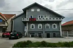 La Casa, Ниш