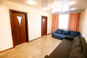 Michurina 15 Chetyrehkomnatnye apartamenty rjadom s KemGU, Кемерово