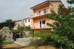 Apartment Bozena 2 2 pax, Цриквеница