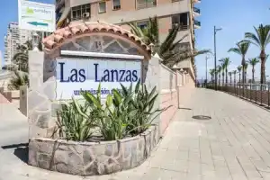 Beferent- Las Lanzas, Кампельо