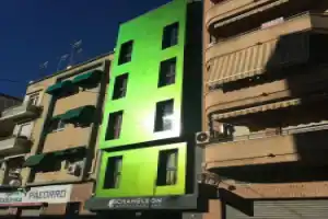 Chameleon Hostel Alicante, Аликанте